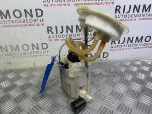 Used Diesel pump BMW 1 serie (F20) 120d 2.0 16V Price € 90,75 Inclusive VAT offered by Autodemontage Rijnmond BV