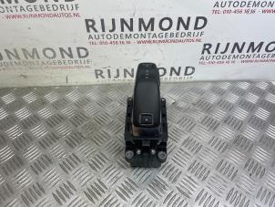 Used Automatic gear selector Peugeot 3008 II (M4/MC/MJ/MR) 1.2 12V e-THP PureTech 130 Price € 181,50 Inclusive VAT offered by Autodemontage Rijnmond BV