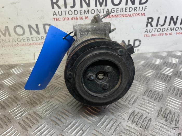 Usagé Pompe clim Ford Transit Courier 1.0 Ti-VCT EcoBoost 12V Prix € 54,45 Prix TTC proposé par Autodemontage Rijnmond BV