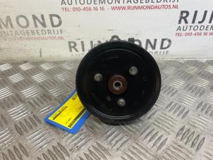 Used Power steering pump Nissan Primastar 2.0 dCi 90 Price € 75,00 Margin scheme offered by Autodemontage Rijnmond BV