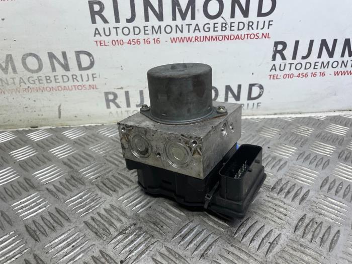 Begagnade ABS-pump Mini Mini Open (R57) 1.6 16V Cooper S Pris € 175,45 Inklusive moms erbjuds av Autodemontage Rijnmond BV