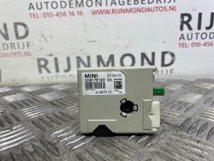 Used Antenna Amplifier Mini Mini Open (R57) 1.6 16V Cooper S Price on request offered by Autodemontage Rijnmond BV