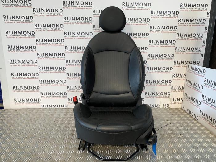 Set of upholstery (complete) from a MINI Mini Open (R57) 1.6 16V Cooper S 2010