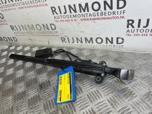 Used Seatbelt feeder right BMW 3 serie (E92) 320i 16V Price € 90,75 Inclusive VAT offered by Autodemontage Rijnmond BV