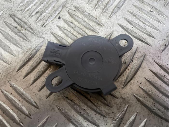 Alarm siren Nissan Qashqai 1.3 DIGT 140 16V 303404