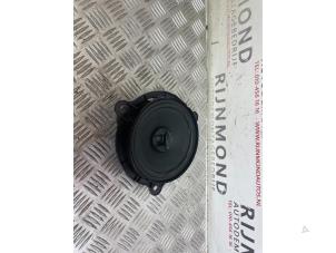 Used Speaker Nissan Qashqai (J11) 1.3 DIG-T 140 16V Price € 24,20 Inclusive VAT offered by Autodemontage Rijnmond BV