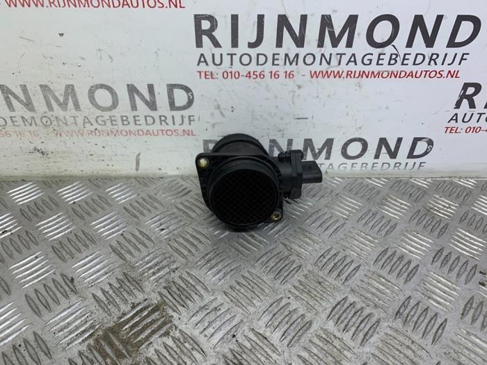 Air mass meter from a Seat Alhambra (7V8/9) 1.9 TDi 115 2002