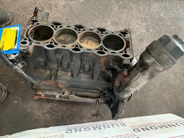 Dolny blok silnika Opel Corsa D 1.4 16V Twinport - 24450960