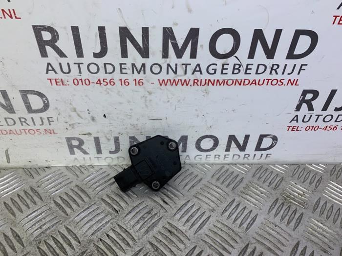 Begagnade Oljenivåsensor Kia Sportage (SL) 1.6 GDI 16V 4x2 Pris på förfrågan erbjuds av Autodemontage Rijnmond BV