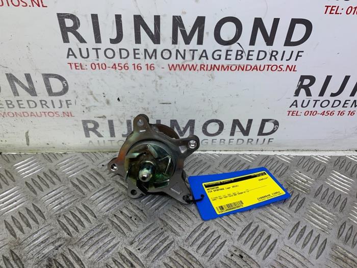 Begagnade Vattenpump Kia Sportage (SL) 1.6 GDI 16V 4x2 Pris på förfrågan erbjuds av Autodemontage Rijnmond BV