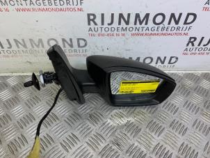 Used Wing mirror, right Volkswagen Polo V (6R) 1.2 12V Price € 54,45 Inclusive VAT offered by Autodemontage Rijnmond BV
