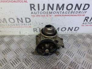 Usados Bomba de aceite Volkswagen Polo V (6R) 1.2 12V Precio € 48,40 IVA incluido ofrecido por Autodemontage Rijnmond BV