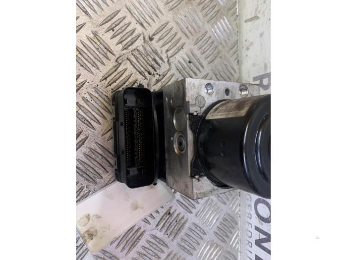 ABS pump from a BMW X3 (F25) xDrive20d 16V 2011