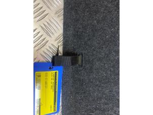 Used Floor panel load area Volvo V40 (MV) 2.0 D2 16V Price on request offered by Autodemontage Rijnmond BV