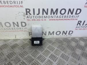 Used Heater resistor Peugeot 1007 (KM) 1.4 Price € 40,00 Margin scheme offered by Autodemontage Rijnmond BV