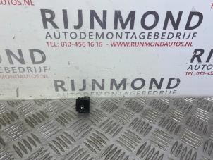 Used Switch (miscellaneous) Peugeot 207/207+ (WA/WC/WM) 1.4 16V Vti Price on request offered by Autodemontage Rijnmond BV