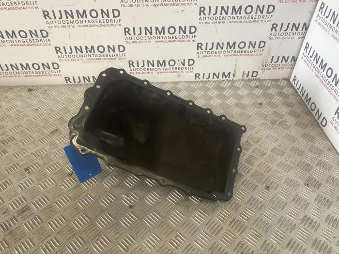 Sump from a BMW 3 serie (E90) 318i 16V 2008