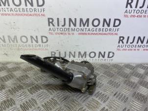 Used Oil pump Mercedes B (W246,242) 1.6 B-180 BlueEFFICIENCY Turbo 16V Price € 145,20 Inclusive VAT offered by Autodemontage Rijnmond BV