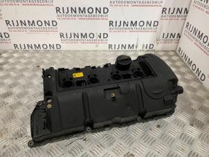 Ventildeckel van een Peugeot 207/207+ (WA/WC/WM) 1.4 16V Vti 2009