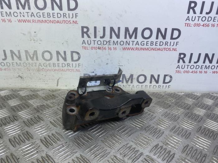 Used Engine mount Ford Transit Connect (PJ2) 1.6 TDCi 16V 115 Price on request offered by Autodemontage Rijnmond BV