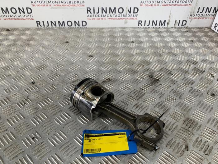Piston from a Renault Trafic 2011