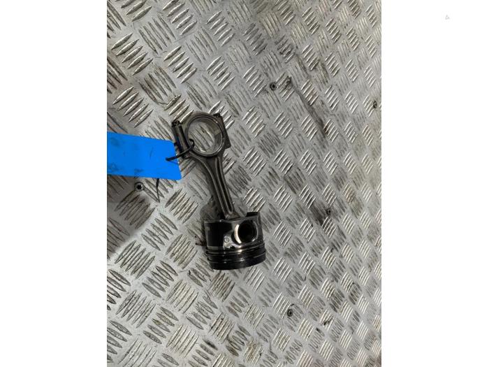 Gebrauchte Kolben Ford Transit Connect (PJ2) 1.6 TDCi 16V 115 Preis auf Anfrage angeboten von Autodemontage Rijnmond BV