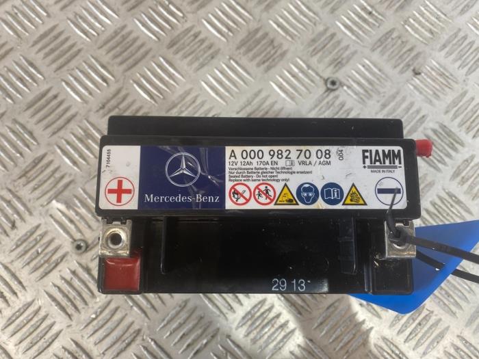 Batterie d'un Mercedes-Benz E (R207) E-350 CDI, d BlueTEC 3.0 V6 24V 2013