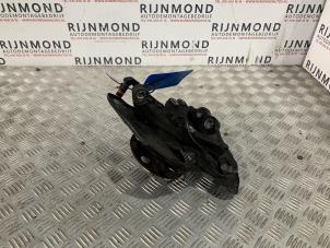 Used Front wheel hub Mercedes E (R207) E-350 CDI, d BlueTEC 3.0 V6 24V Price € 90,75 Inclusive VAT offered by Autodemontage Rijnmond BV