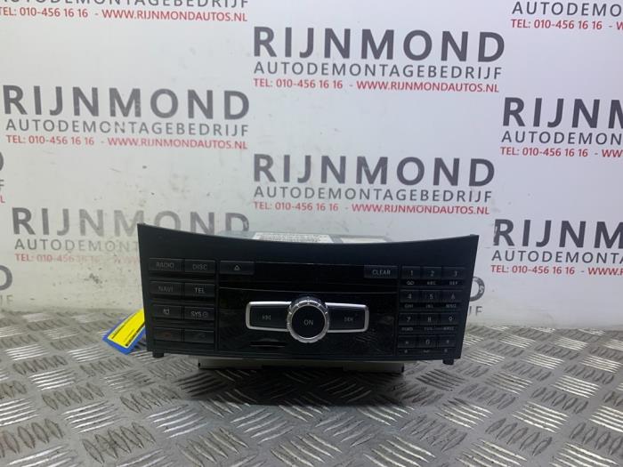 Używane Radio Mercedes E (R207) E-350 CDI, d BlueTEC 3.0 V6 24V Cena na żądanie oferowane przez Autodemontage Rijnmond BV