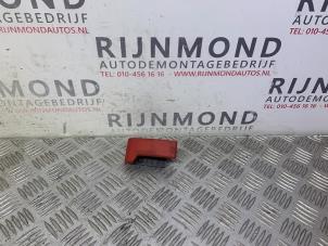 Used Hood lever Mercedes E (R207) E-350 CDI, d BlueTEC 3.0 V6 24V Price € 12,10 Inclusive VAT offered by Autodemontage Rijnmond BV