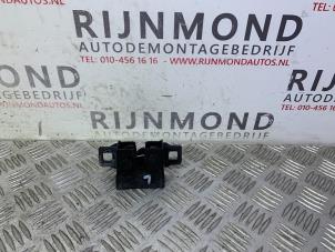 Usagé Mécanique de verrouillage capot Jaguar XE 2.0d 180 16V Prix sur demande proposé par Autodemontage Rijnmond BV