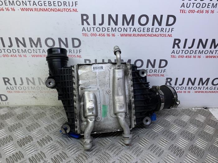 Usados Intercooler Jaguar XE 2.0d 180 16V Precio de solicitud ofrecido por Autodemontage Rijnmond BV