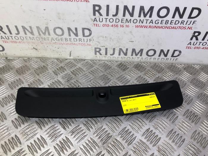 Usagé Divers Jaguar XE 2.0d 180 16V Prix sur demande proposé par Autodemontage Rijnmond BV