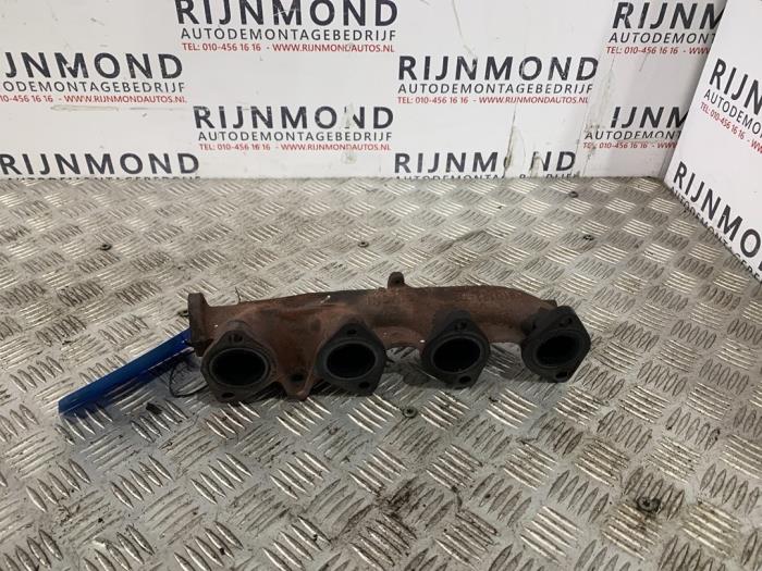 Exhaust manifold from a BMW X3 (F25) xDrive20d 16V 2012