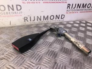 Used Front seatbelt buckle, right Renault Kangoo Express (FW) 1.5 dCi 75 Price on request offered by Autodemontage Rijnmond BV