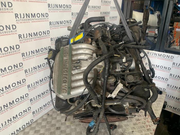 Motor van een Ford (USA) Mustang IV 3.8 1996