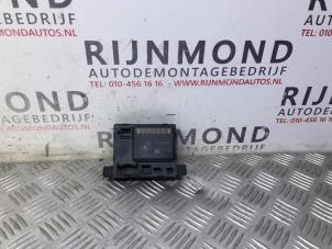 Used Central door locking module Mercedes Sprinter 3,5t (906.13/906.23) 311 CDI 16V Price on request offered by Autodemontage Rijnmond BV