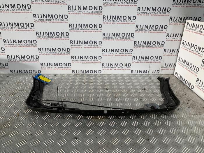 Begagnade Front Mini Mini (R56) 1.6 16V One Pris på förfrågan erbjuds av Autodemontage Rijnmond BV
