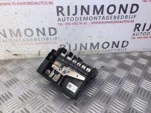 Used Fuse box Opel Insignia Sports Tourer 1.5 Turbo 16V 165 Price on request offered by Autodemontage Rijnmond BV