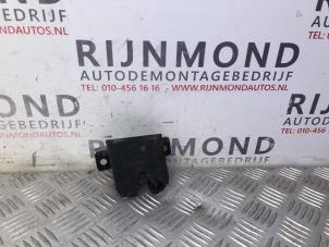 Used Tailgate lock mechanism Volkswagen Transporter T5 2.0 TDI DRF Price on request offered by Autodemontage Rijnmond BV