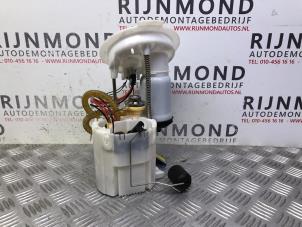 Used Petrol pump BMW 1 serie (F20) 120i 2.0 16V Price on request offered by Autodemontage Rijnmond BV