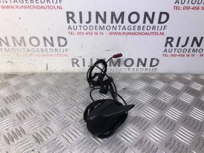 Używane Antena Audi A3 Sportback (8PA) 1.4 TFSI 16V Cena € 20,00 Procedura marży oferowane przez Autodemontage Rijnmond BV