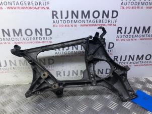 Used Alternator upper bracket Mercedes E (W212) E-250 CDI 16V BlueEfficiency 4-Matic Price on request offered by Autodemontage Rijnmond BV