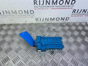 Used Voltage stabiliser BMW X5 (E53) 3.0 24V Price on request offered by Autodemontage Rijnmond BV