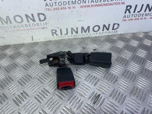 Used Rear seatbelt buckle, centre BMW X5 (E53) 3.0 24V Price on request offered by Autodemontage Rijnmond BV