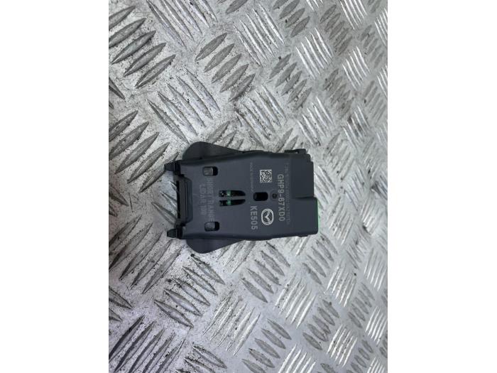 Gebrauchte ACC Sensor (Entfernung) Mazda 6 SportBreak (GJ/GH/GL) 2.2 SkyActiv-D 175 16V Preis € 50,00 Margenregelung angeboten von Autodemontage Rijnmond BV