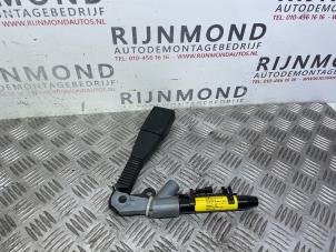 Used Front seatbelt buckle, right BMW X5 (E70) xDrive 40d 3.0 24V Price € 60,50 Inclusive VAT offered by Autodemontage Rijnmond BV