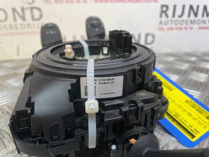 Begagnade Spak, rattstång BMW X5 (E70) xDrive 40d 3.0 24V Pris € 181,50 Inklusive moms erbjuds av Autodemontage Rijnmond BV