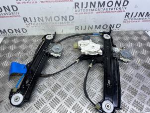 Używane Mechanizm szyby lewej tylnej wersja 4-drzwiowa BMW 4 serie Gran Coupe (F36) 435d xDrive 3.0 24V Cena € 133,10 Z VAT oferowane przez Autodemontage Rijnmond BV