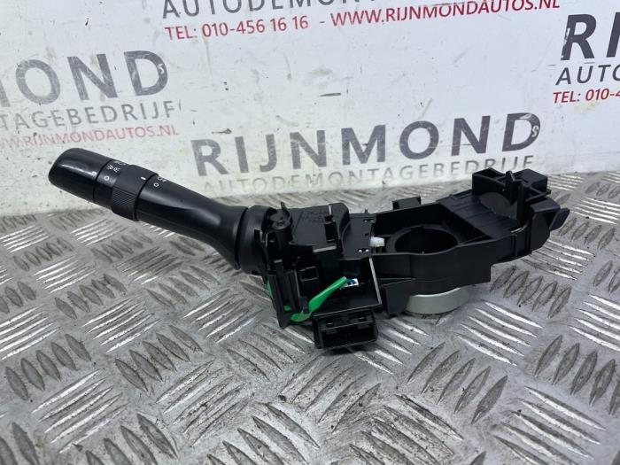 Indicator switch Toyota Aygo 1.0 12V VVTi 17J085